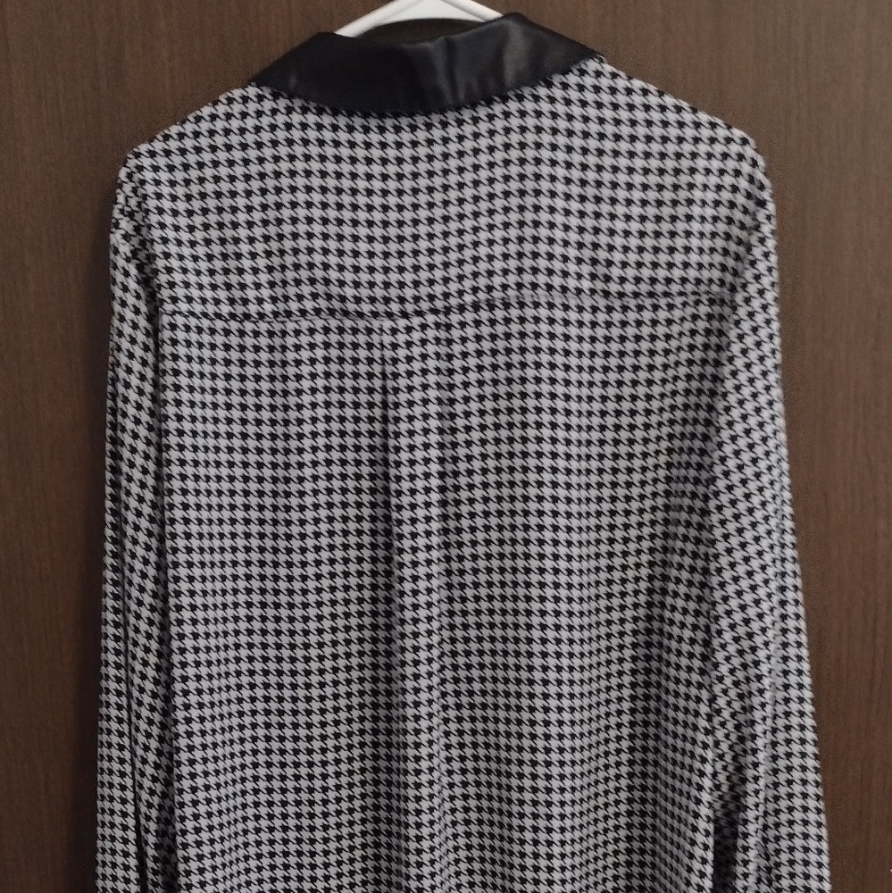 Torrid - Picture 3 of 4